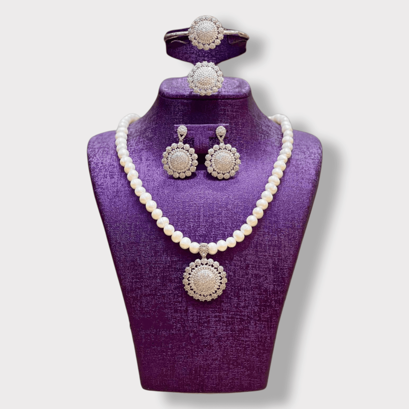 Classic Look Jewelry - Image 3